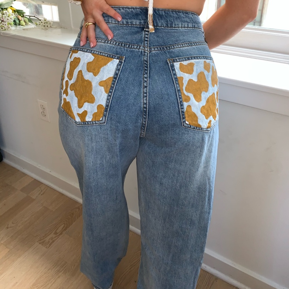 New Pretty Little Thing Baggy Jeans with Cow Print